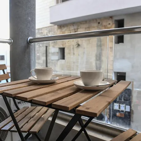 Modern & Comfortable In Msida
